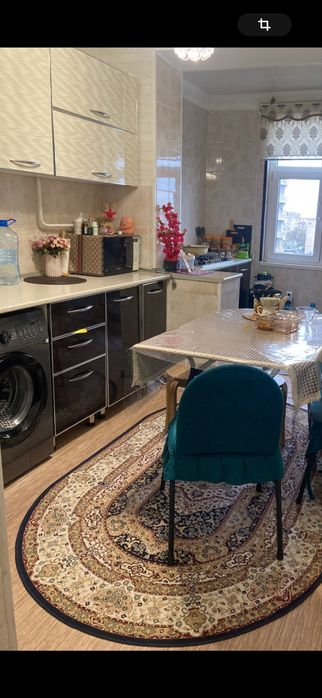 Кухоный гарнитур, морозильник хаер