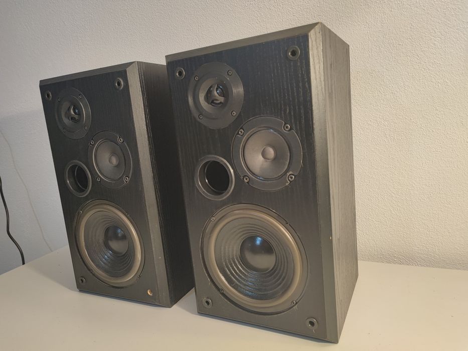 Boxe Triton R 90 T + A 2x90W 3 cai