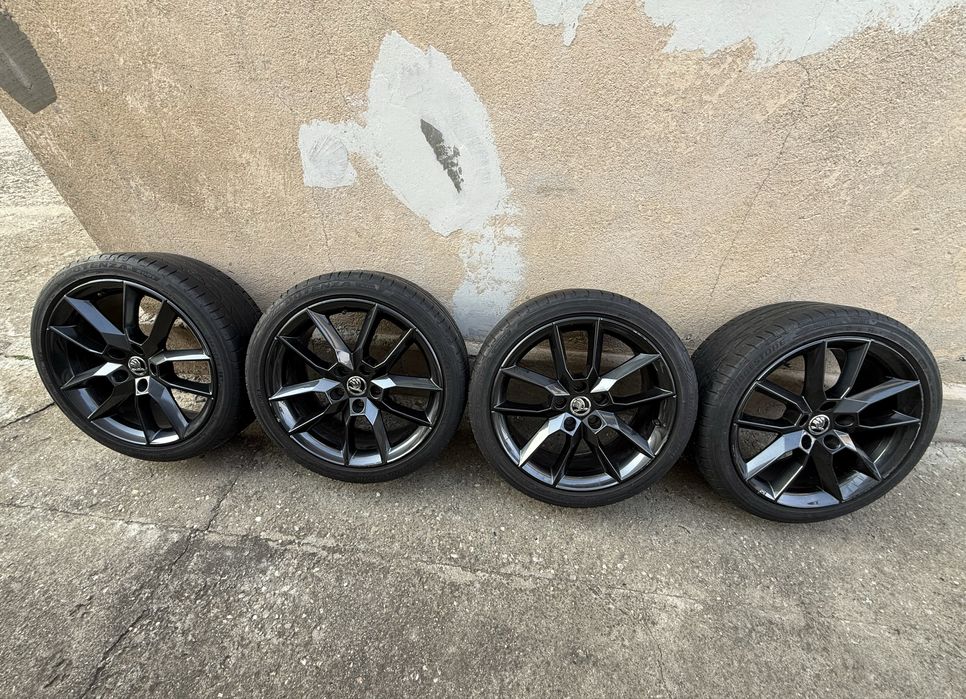 Jante Skoda Octavia Vrs/Rs Black OEM model gemini 7,5x18et51 cu cauc