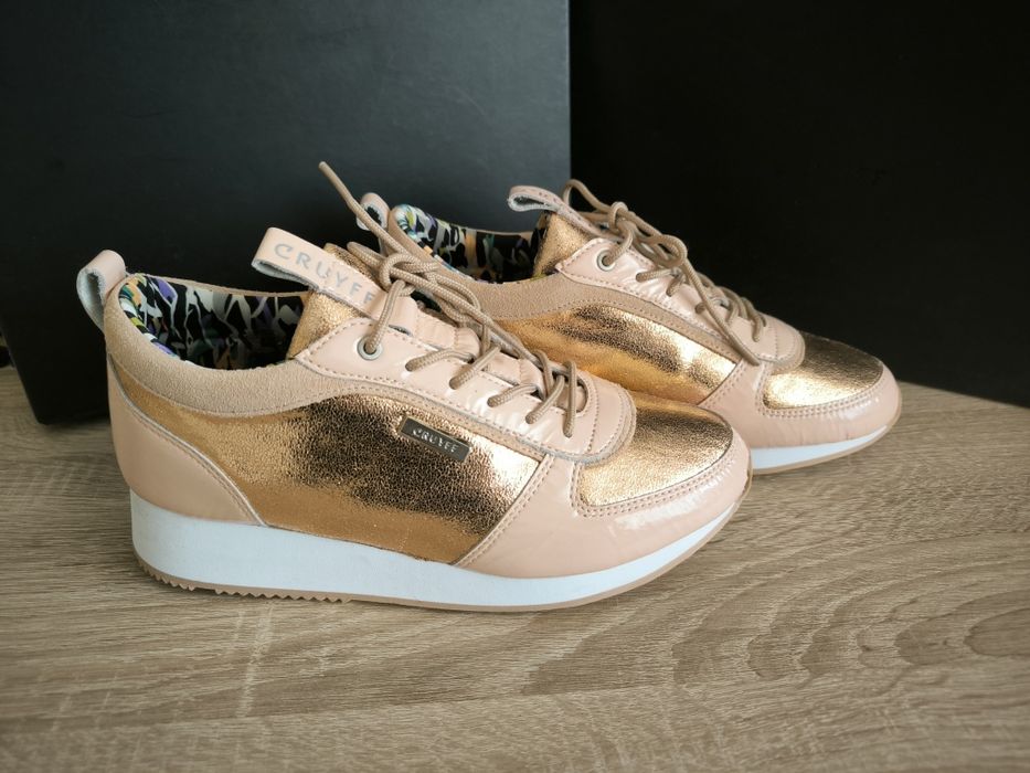 Нови маратонки / сникърси Cruyff 39 номер