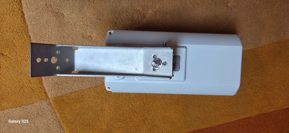 Vând 8 bucăți Detector Exterior Industrial PIR ADPRO PRO-45H (Honeywell/Xtralis) - NOI, în cutie