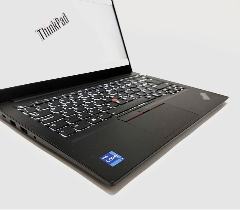 Lenovo ThinkPad E14 Gen 2/14” IPS/i7-1165G7 4.70GHz/512GB/Iris Xe