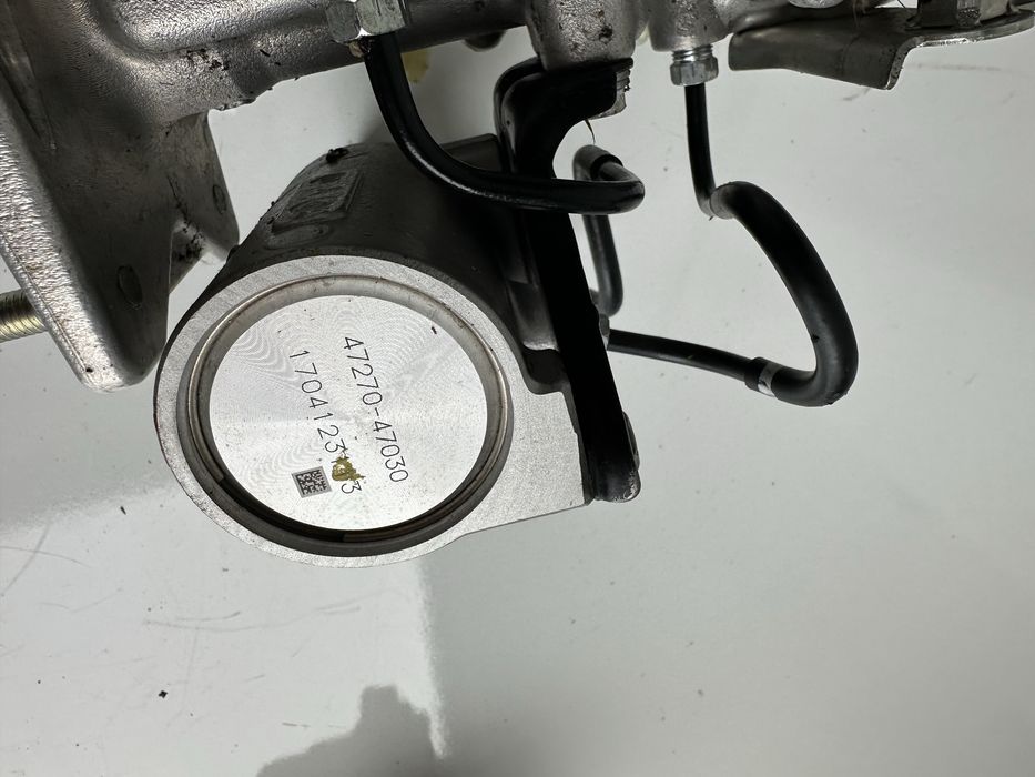 ABS  Toyota Auris 14-18