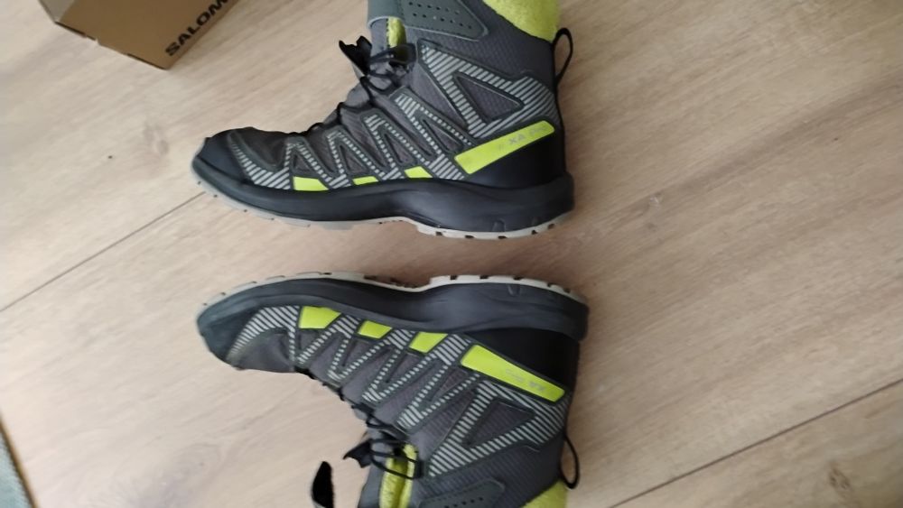 Vând ghete impermeabile Salomon copii 36