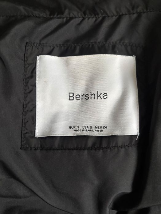 Чисто ново черно яке без ръкави/елек, не е обличано