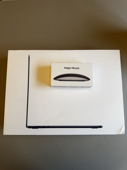 MacBook Air 15” M3 – 16GB RAM, 256GB SSD – Ca Nou