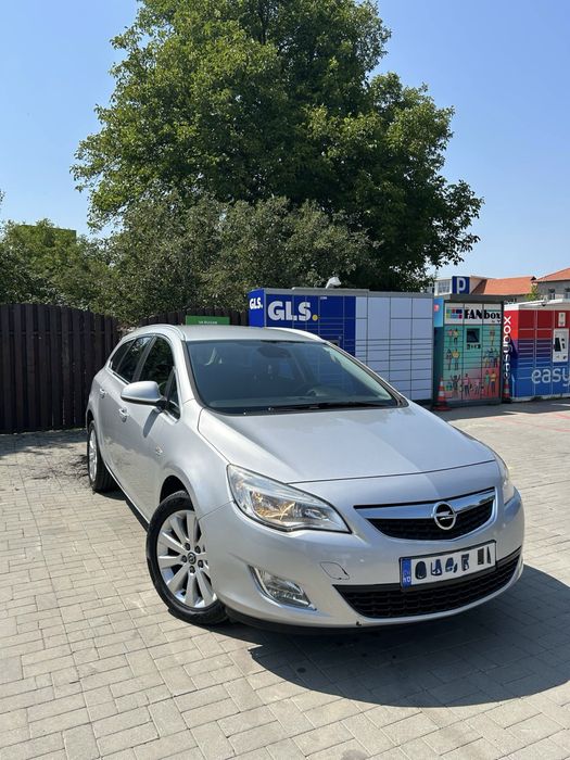 Vand/ schimb Opel Astra J