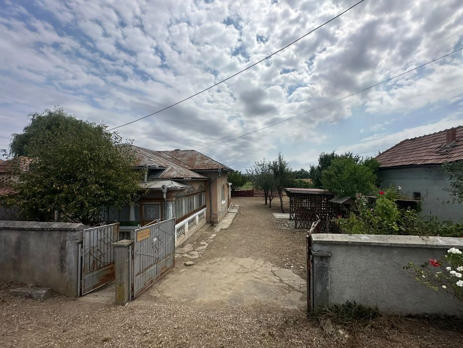Casa de vanzare in Jud Olt