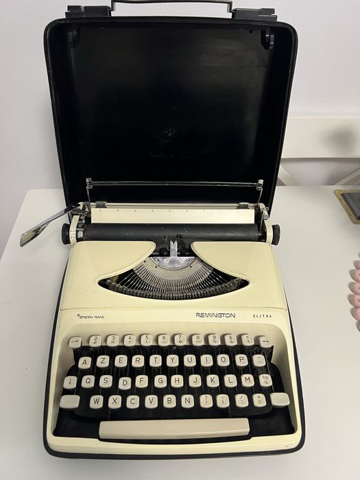 Mașină de scris Remington Elitra 1970