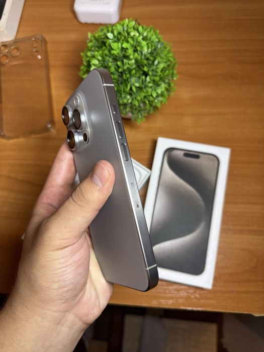 iPhone 15 Pro 256GB.85%.В Идеале! 10/10.