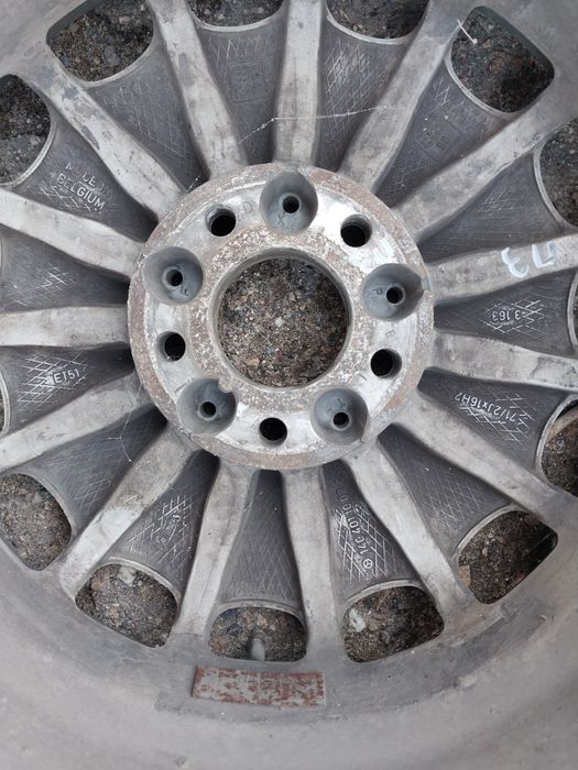 Диски R16. Один вареный. На Мерседес.