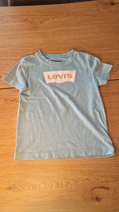 Tricouri Levis Mărimea 104