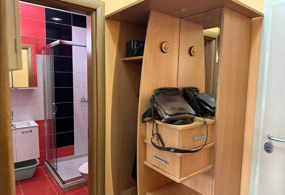 Продава се Двустаен апартамент в Варна, Център - 57 кв.м за 1432 €/кв.м - Снимка #6