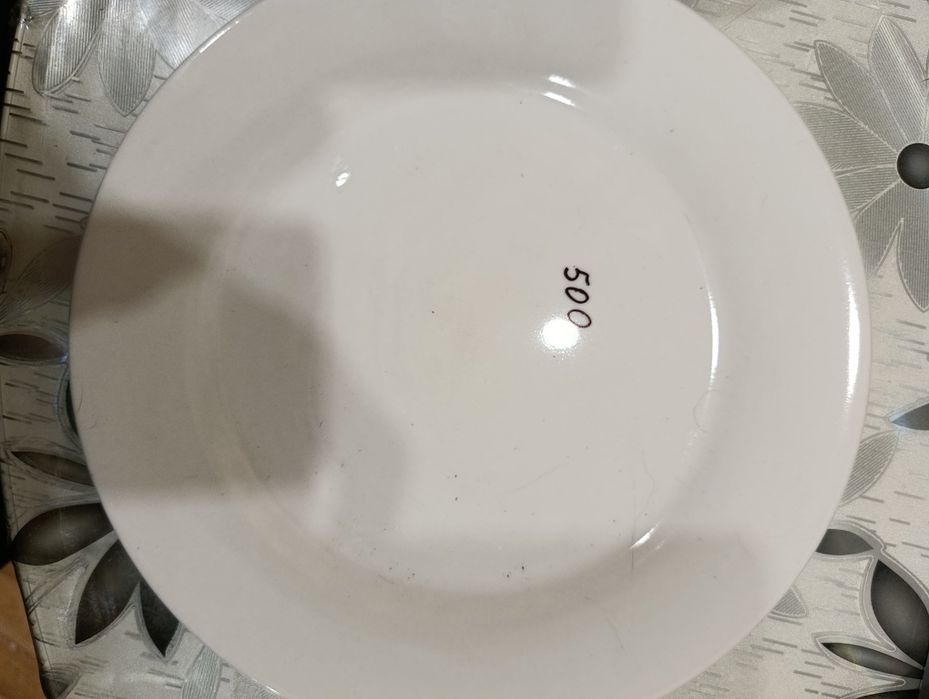 Продам.      Тарелки