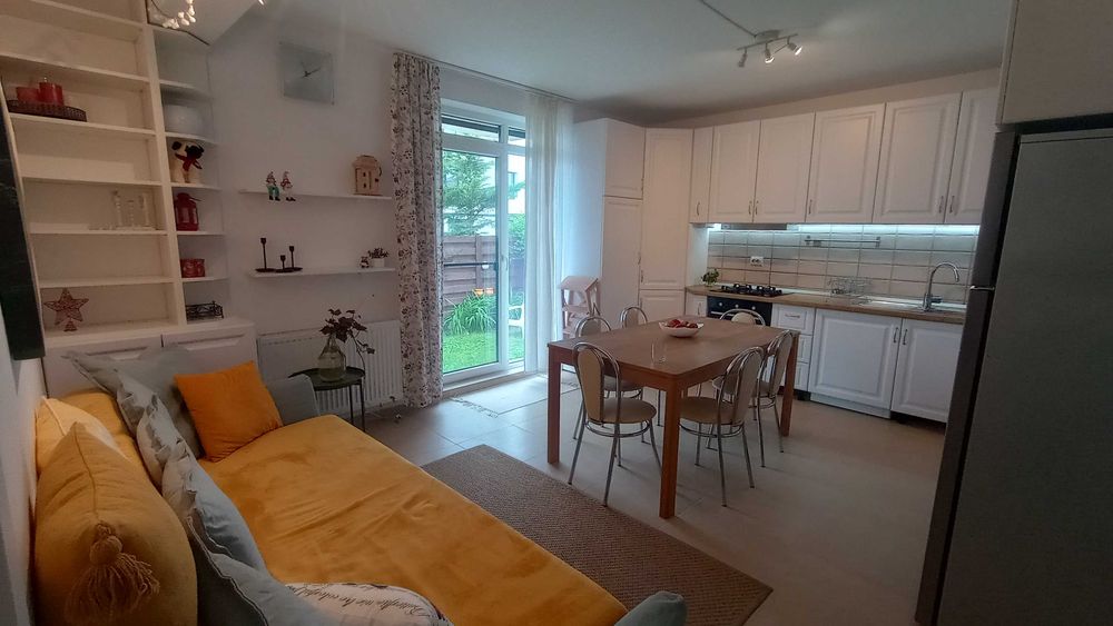3 cam. cu gradina mare si parcare in zona Europa, PF