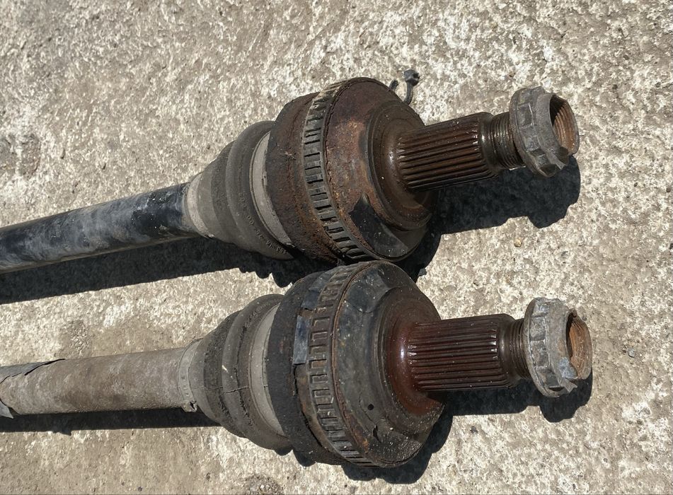 Здрави полулоски за  Бмв Е46 свалени от 3.0 бензин