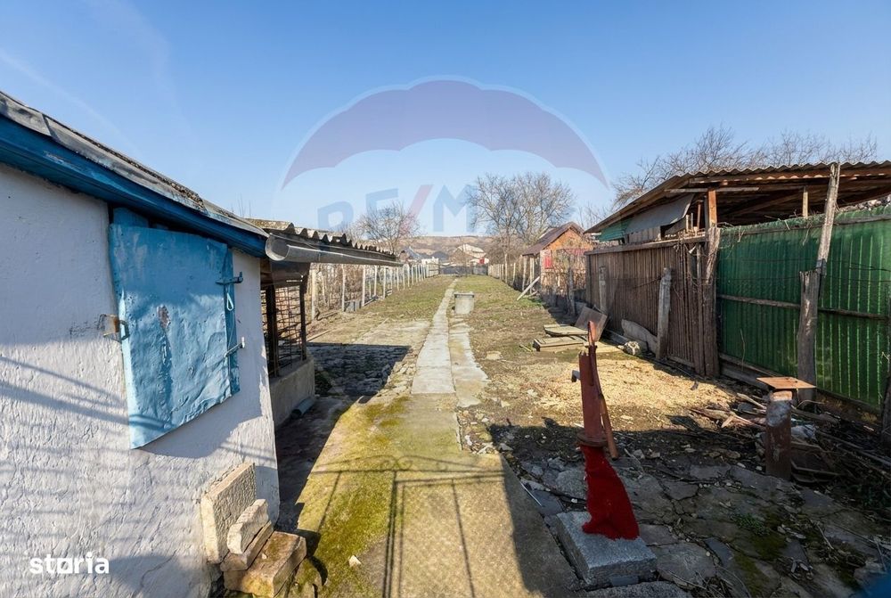 Casă cu 3 camere de vânzare pe str. Fabricii