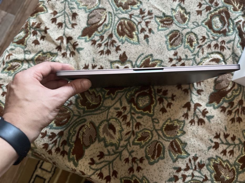Продам MacBook Pro 2017 13