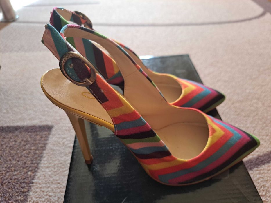 Дамски обувки на ток