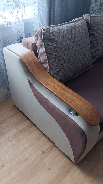 Продам диванчик новый