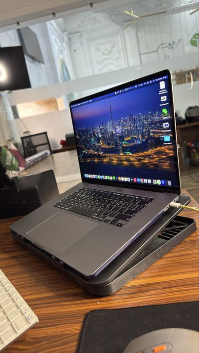 Mac book Samarqand 1 TB