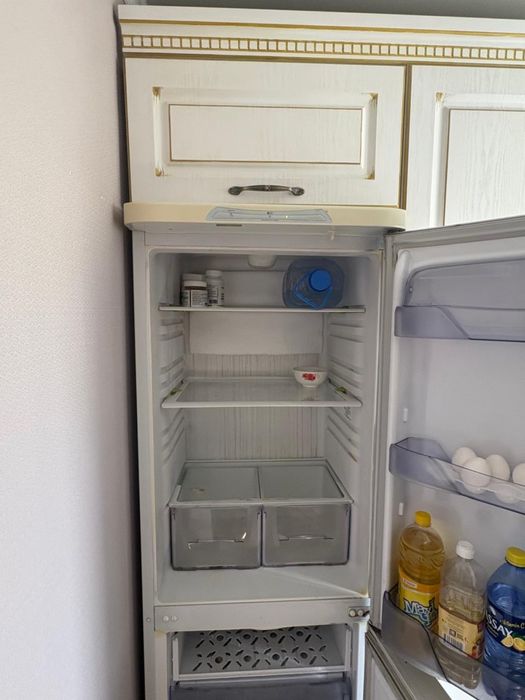 Продам холодильник