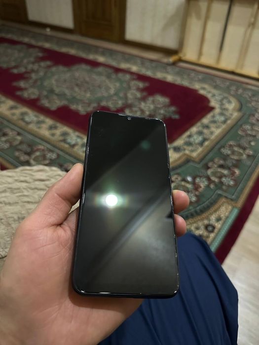 Redmi note 7. Xotirasi 64 gb