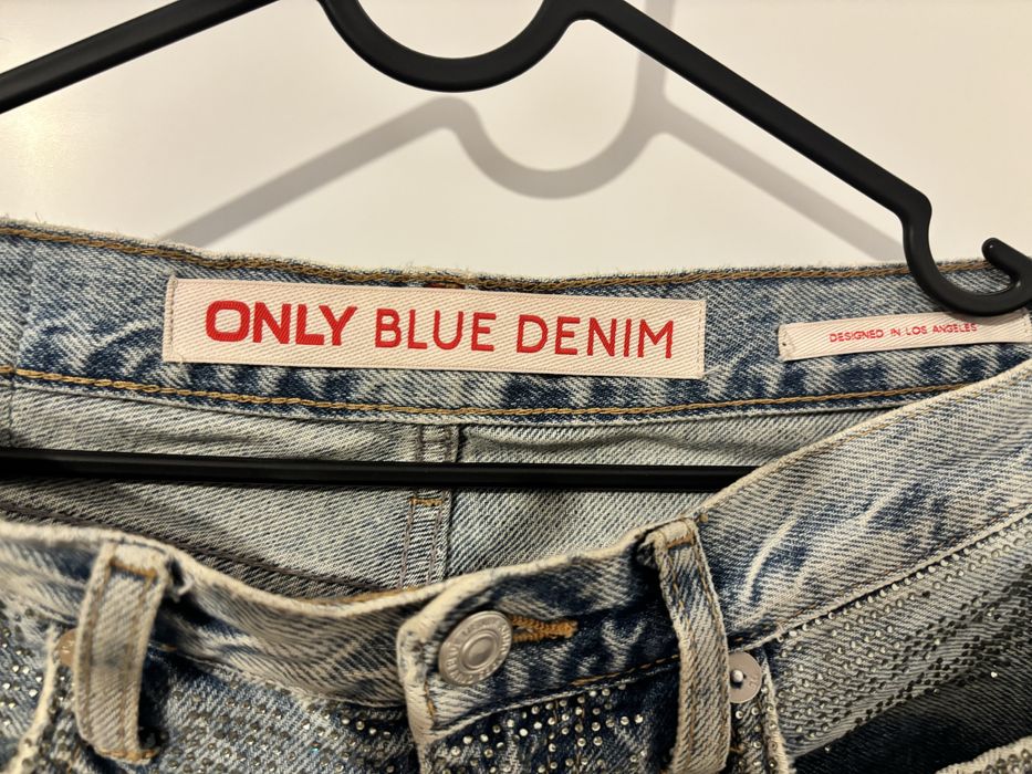 Дънки с камъни       40 размер