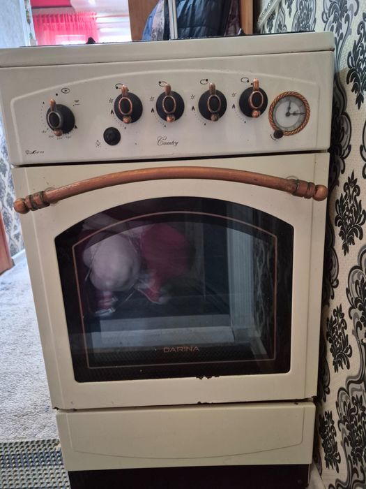 Продам газ плиту