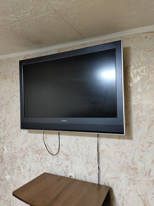 Телевизор Toshiba REGZA + подставка в подарок!