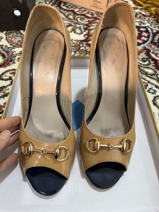 Женская туфли 39