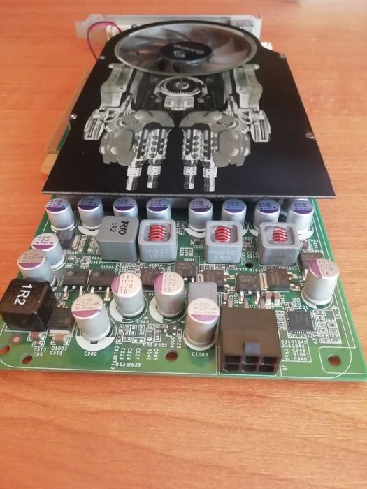 placă video GeForce 9600 GT