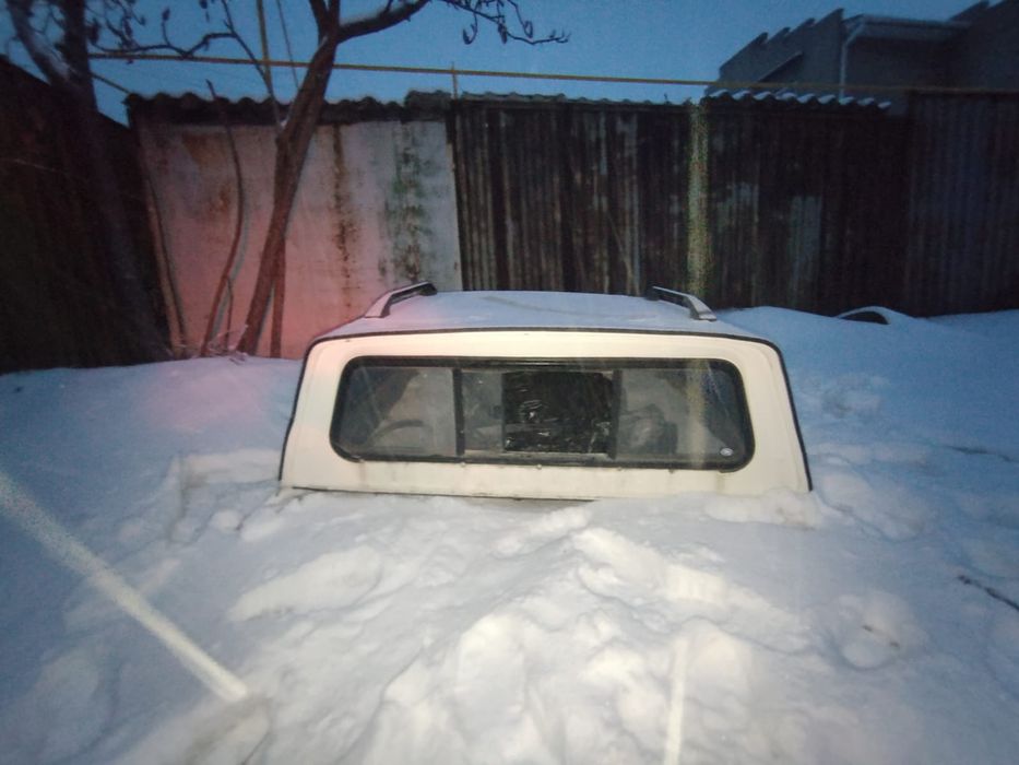 Кунг Таёта Хйлукс  Продам