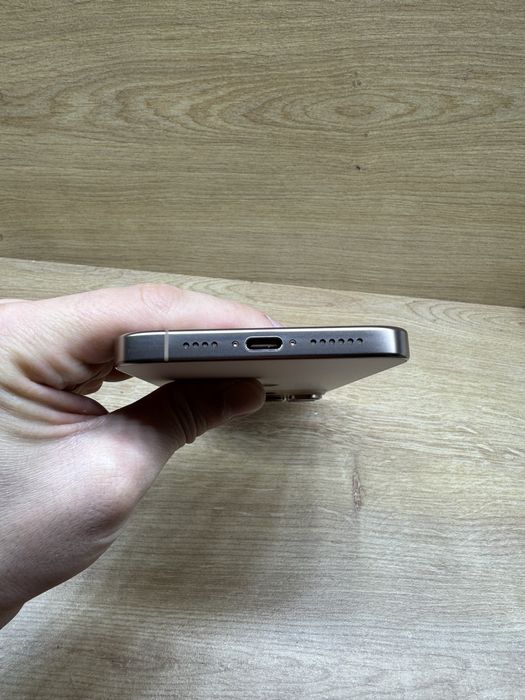 iPhone 16 PRO MAX 256Gb Desert titanium 100% battery life 108cicluri