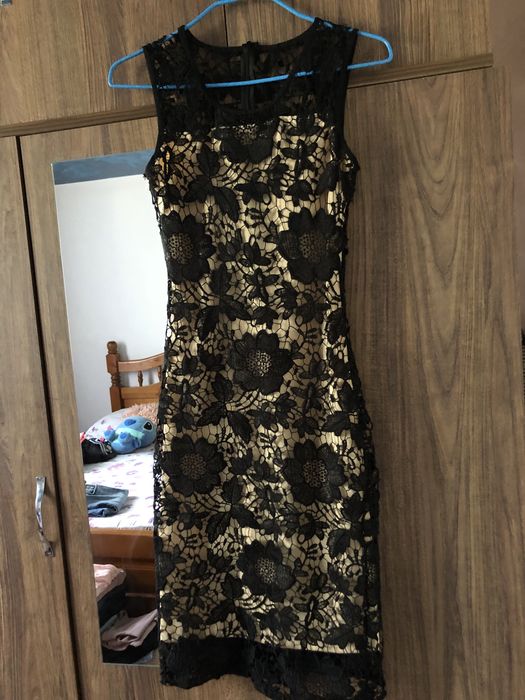 Vand rochie de toamna