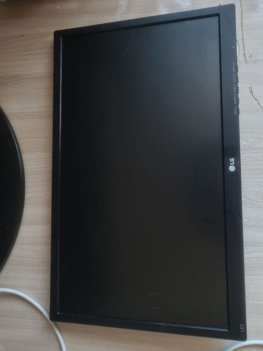 продам два монитора