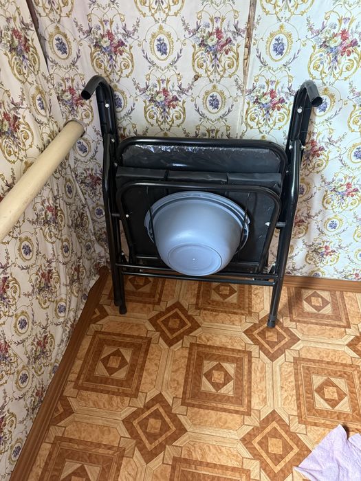 Стул- туалет, новый, в упаковке