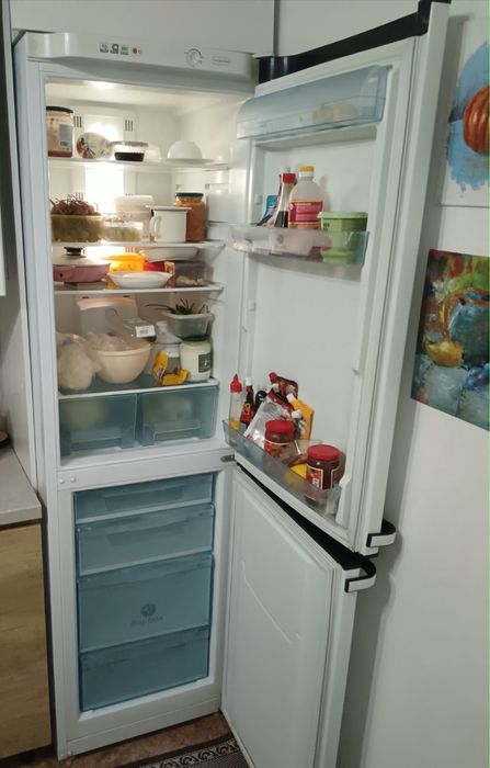 Продам холодильник