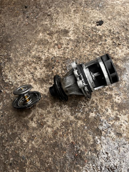 Продам автозапчасти на бмв