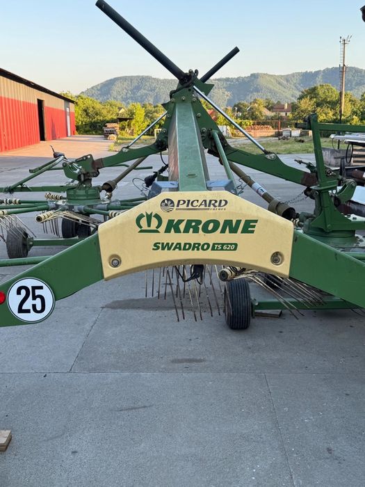Greblă de adunat KRONE SWADRO TS 620 – an 2015