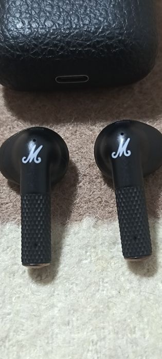Продам наушники Marshall
