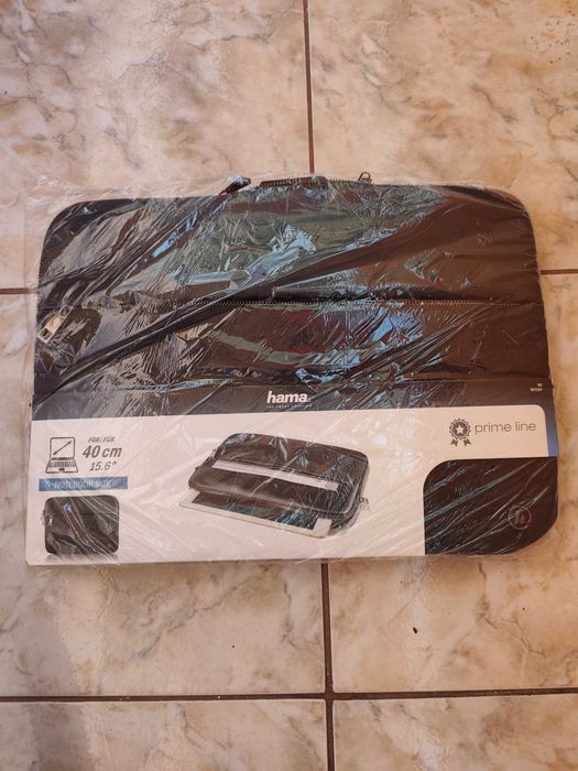 Huse noi de la Hama pentru notebook