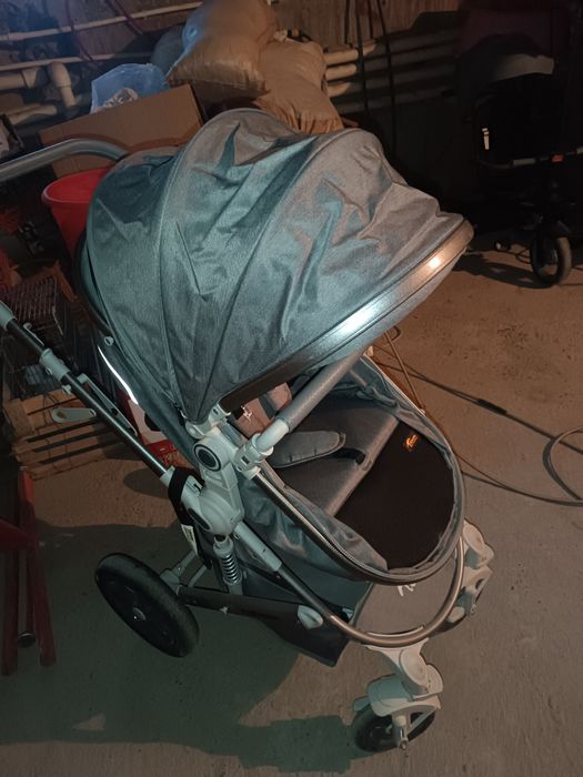 Коляска сотилади автокреслоси хам мавжуд