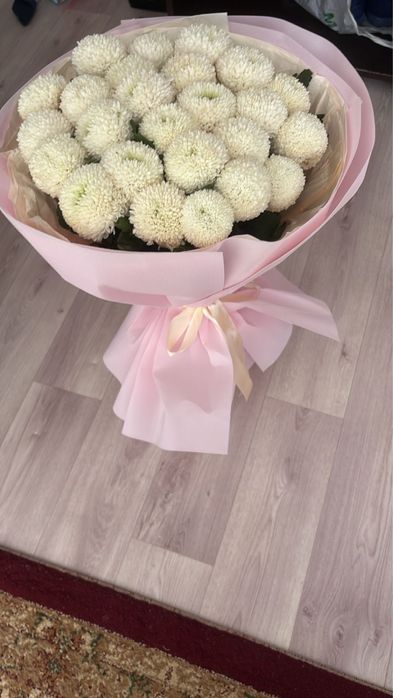 срочно продаю цветы