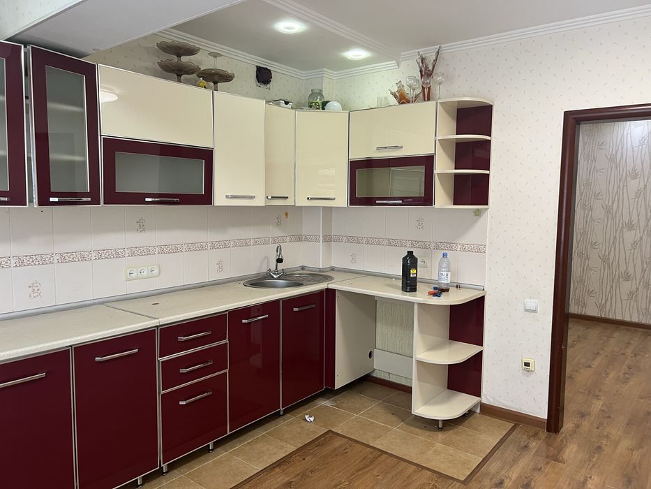 продается кухонный гарнитур