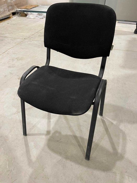 Офис и посетителски столове