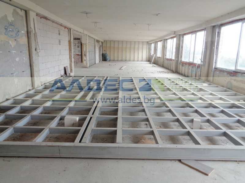 Продава промишлено помещение в Казичене!