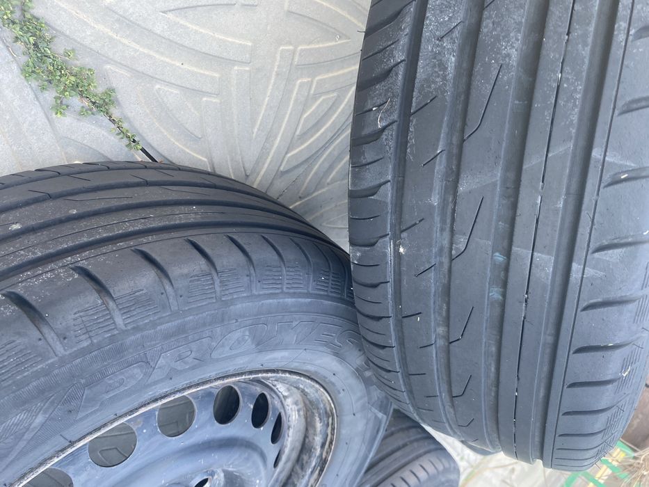 Шины летние TOYO  продам
