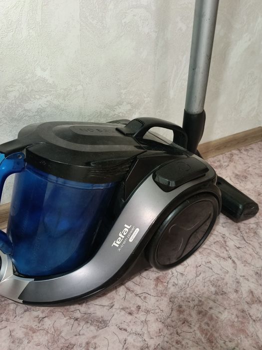 Продается пылесос Tefal