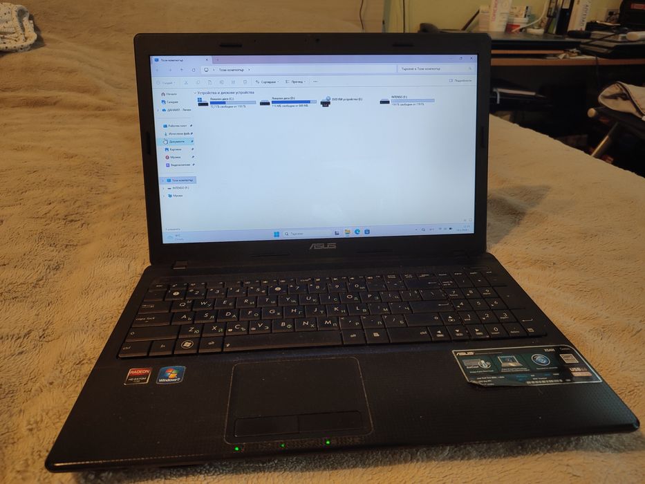 Asus X54H – Intel Core i5 / 4GB RAM / Windows 11 / Radeon HD 7400M